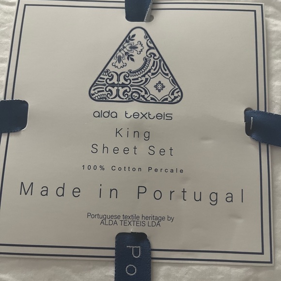 Alda Nextel’s King Size Sheet Set White Ruffle Edge 100 Percent Cotton Portugal - Picture 2 of 2